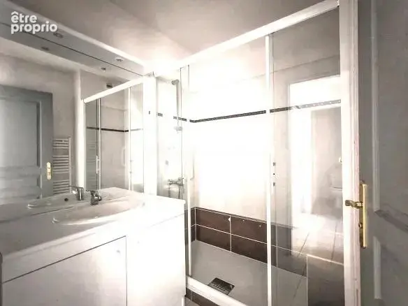 ***Appartement 3 pièces 82 m² à Tarascon Centre-ville / Château.*** - photo 11