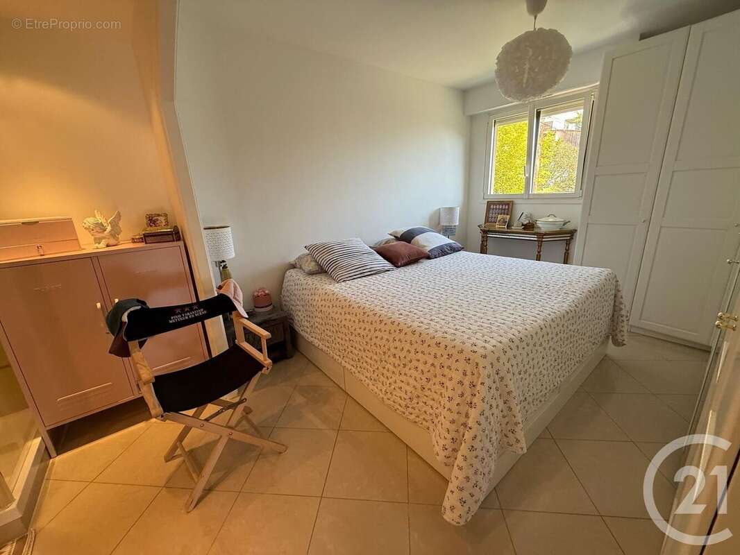 Appartement à ROQUEBRUNE-CAP-MARTIN