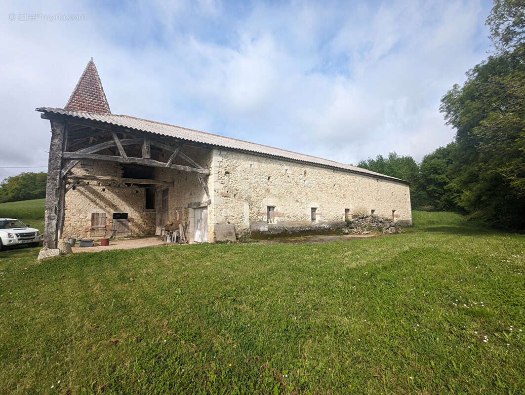 Maison à BRASSAC