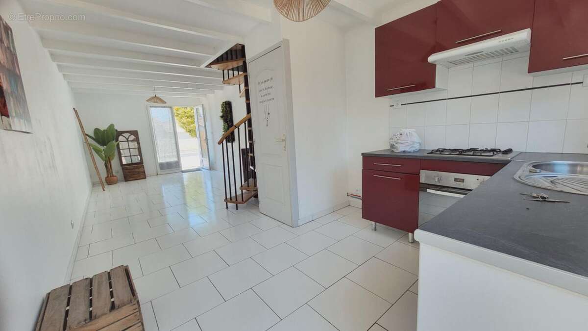 Maison à LA JARRIE