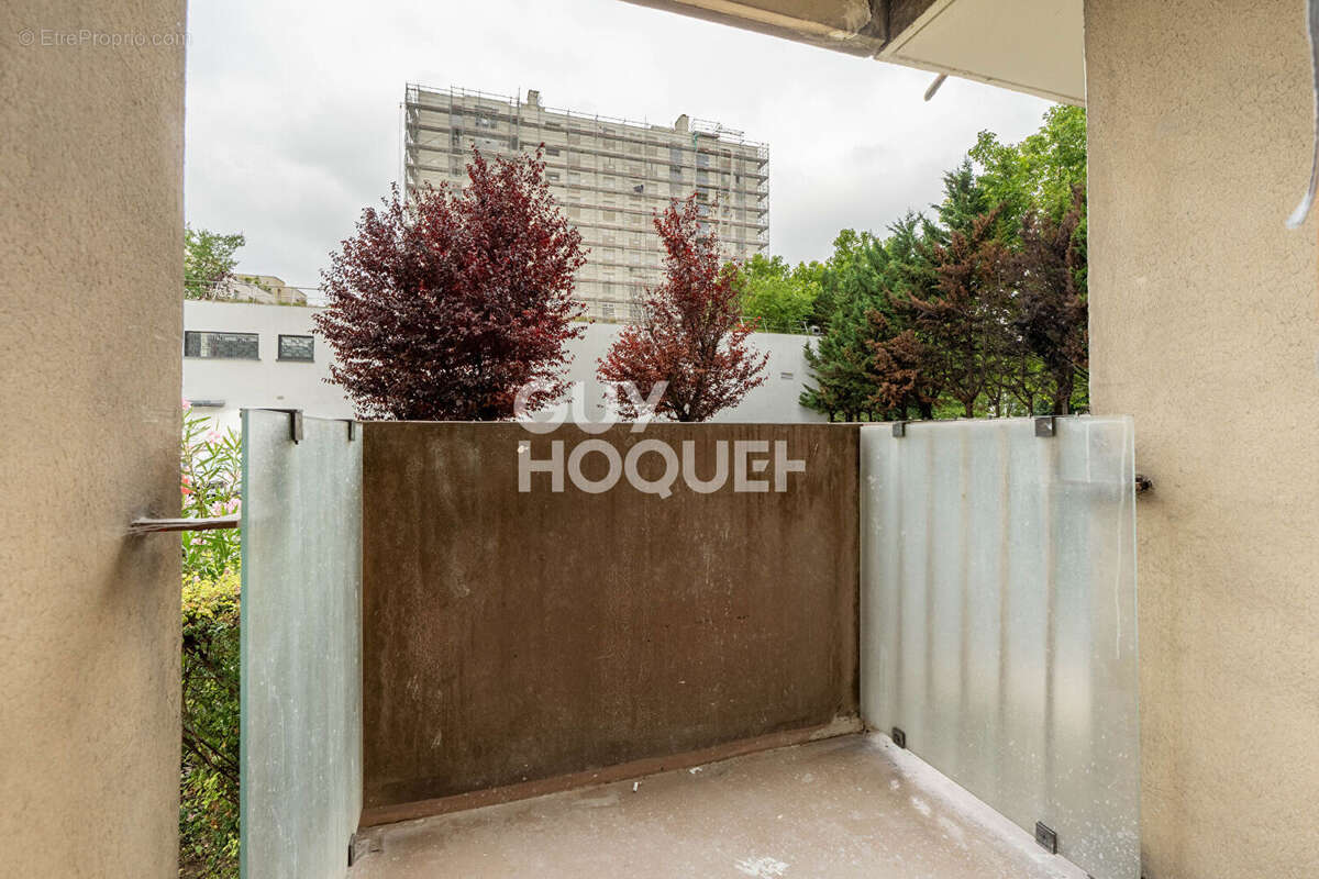 Appartement à VILLENEUVE-LA-GARENNE