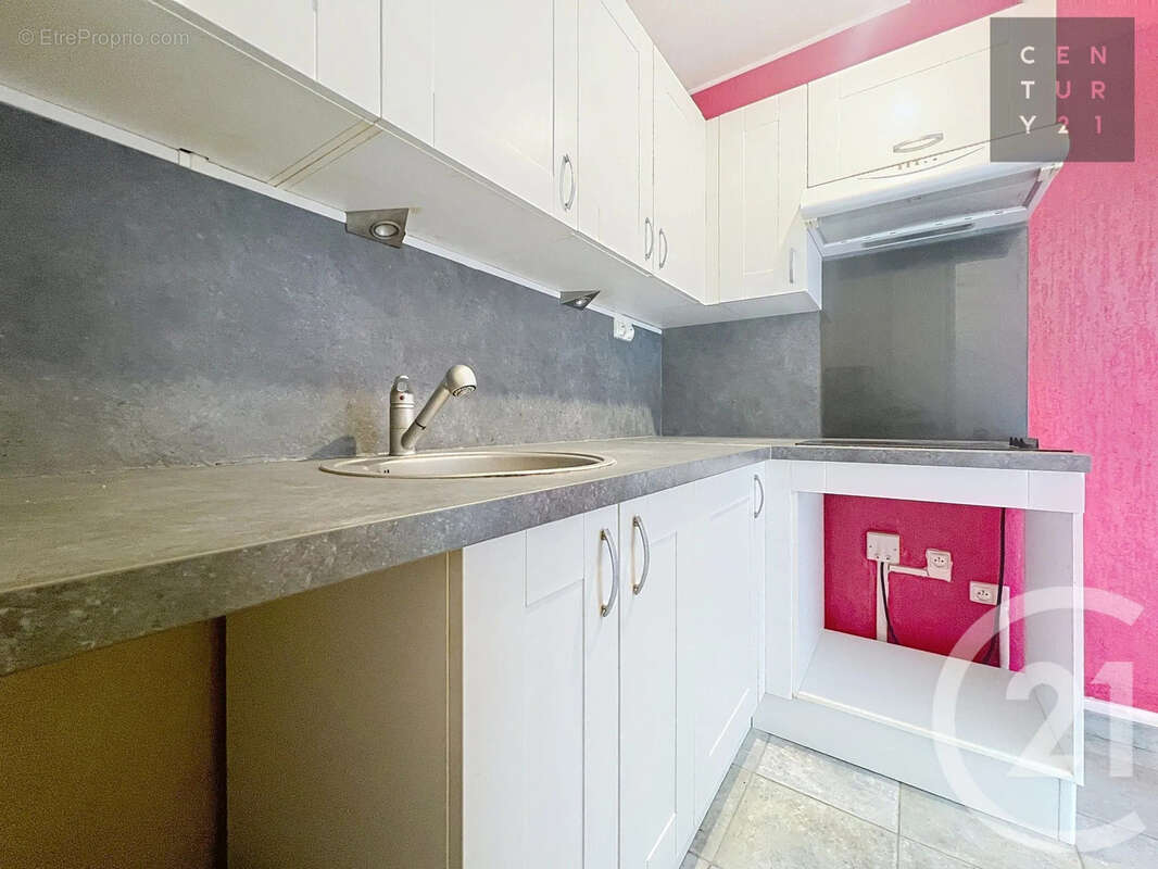 Appartement à SAINT-JULIEN-LES-VILLAS