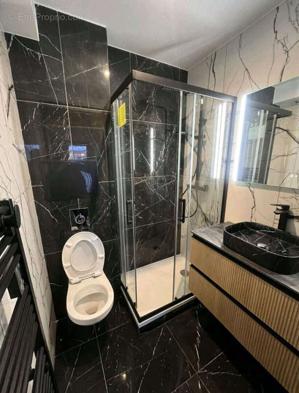 Appartement à PARIS-12E