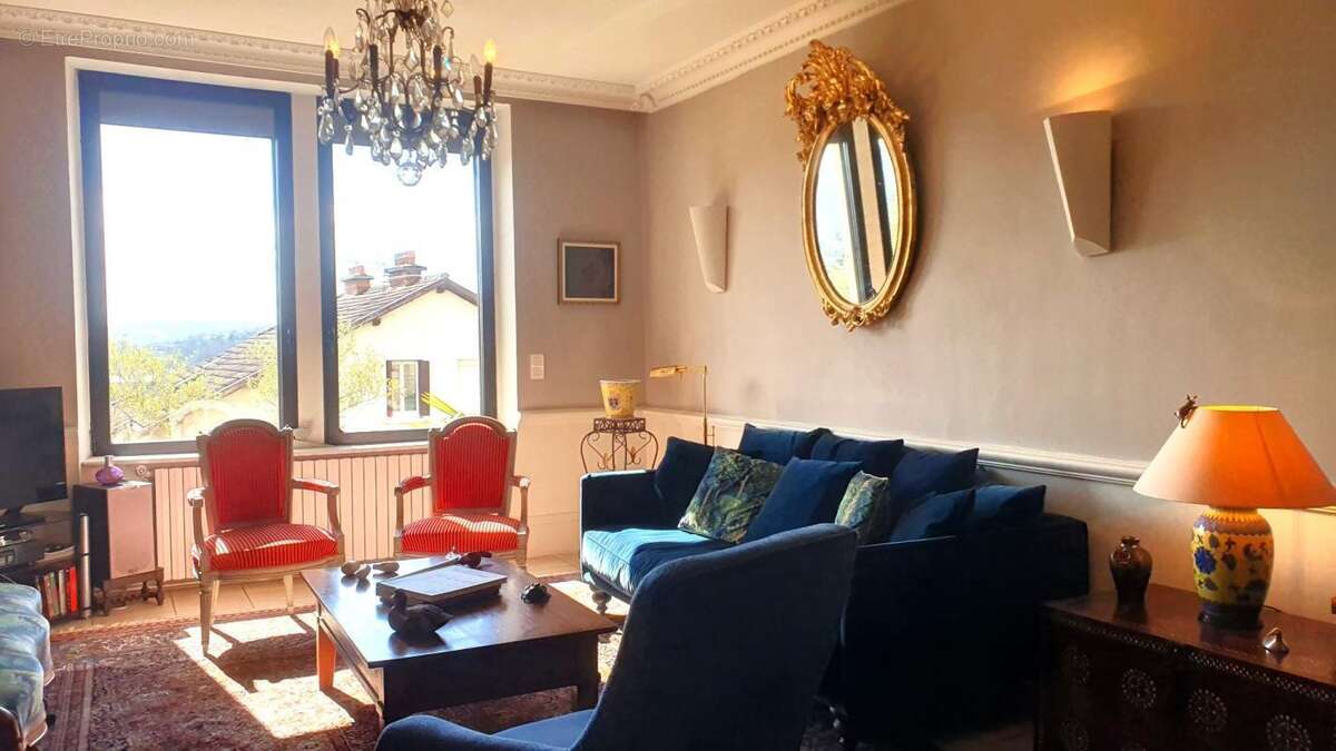 Maison à VILLEFRANCHE-DE-ROUERGUE