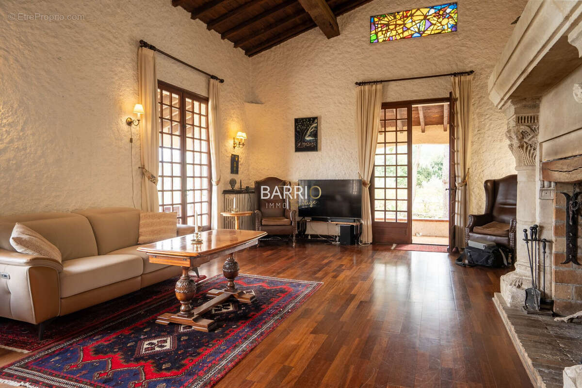 Maison à LAROQUE-DES-ALBERES