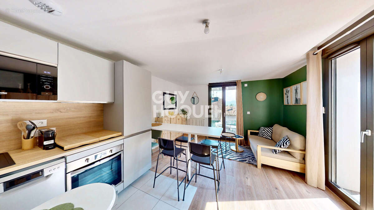 Appartement à SEVRIER
