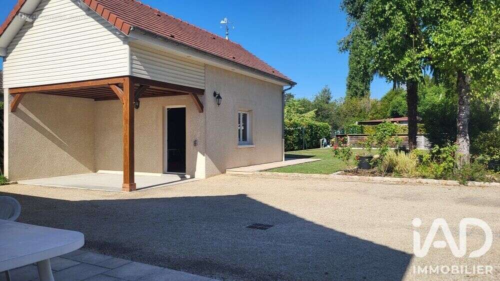 Maison 133 m² à Villemandeur  - photo 4