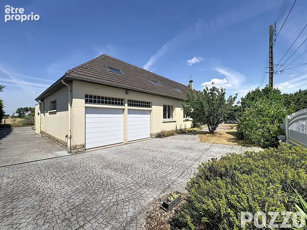 Maison Saint Martin De Brehal 10 pièces 347 m2 - photo 2