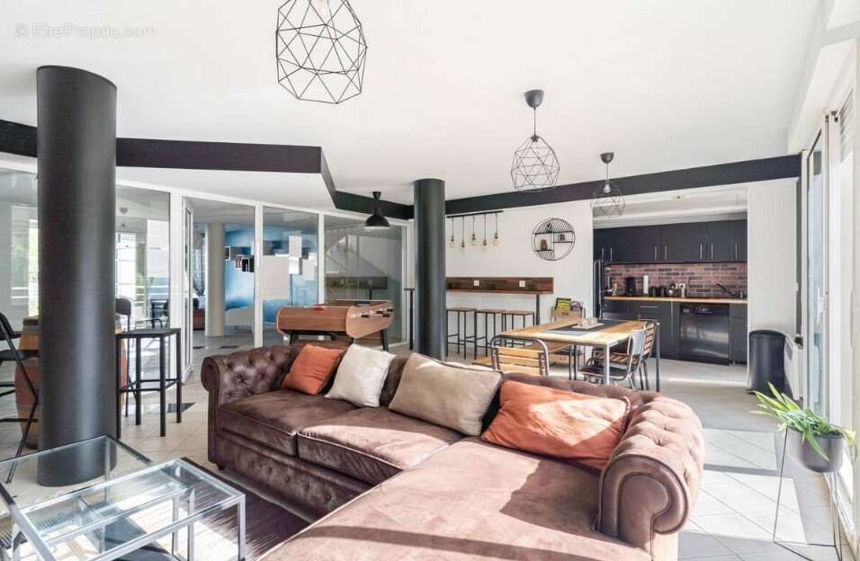 INVESTISSEMENT LOCATIF  MERIGNAC  Résidence étudiante Studéa Bordeaux Ouest - 5,34% de rentabilité - photo 8