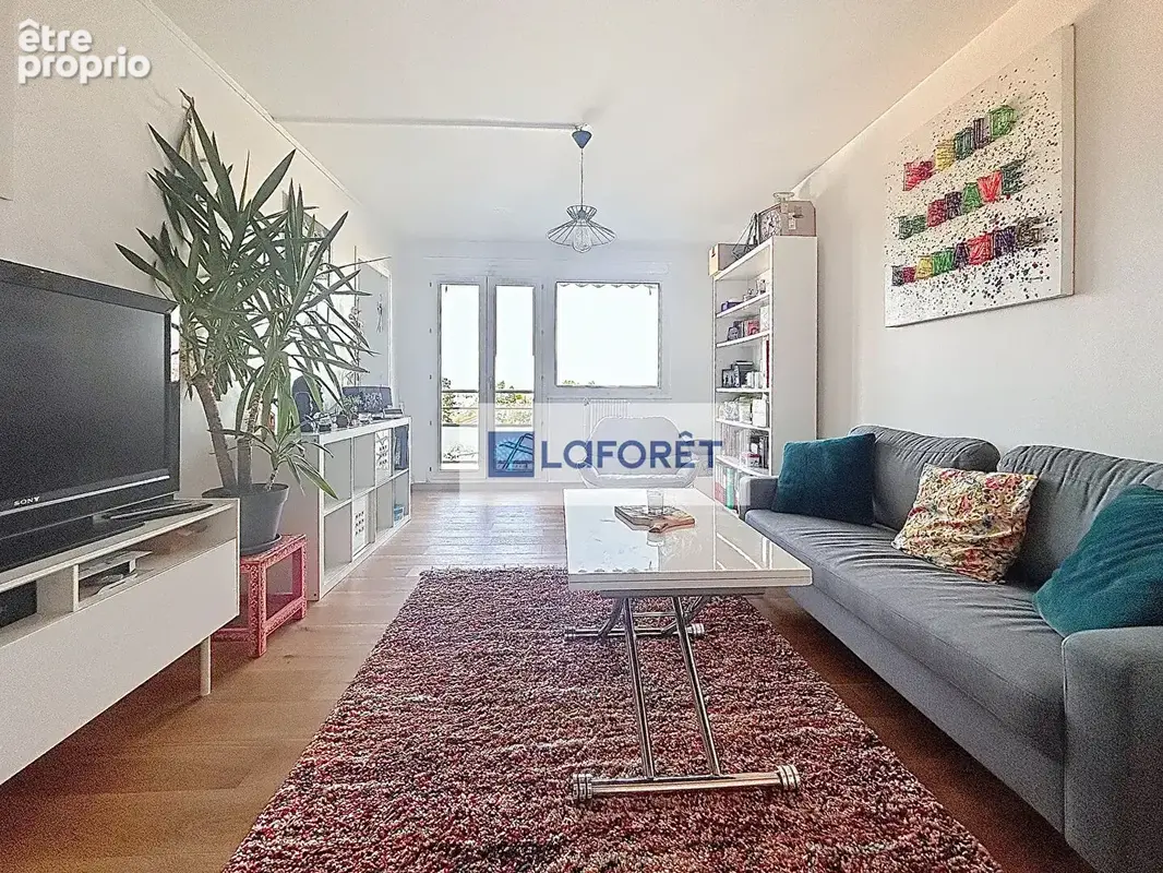 Appartement à SARTROUVILLE