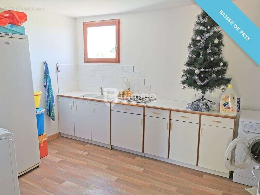 Maison à SAINT-LAURENT-SUR-GORRE