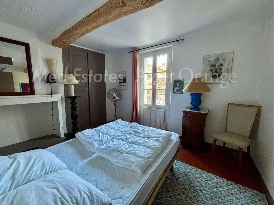 Appartement à LA GARDE-FREINET