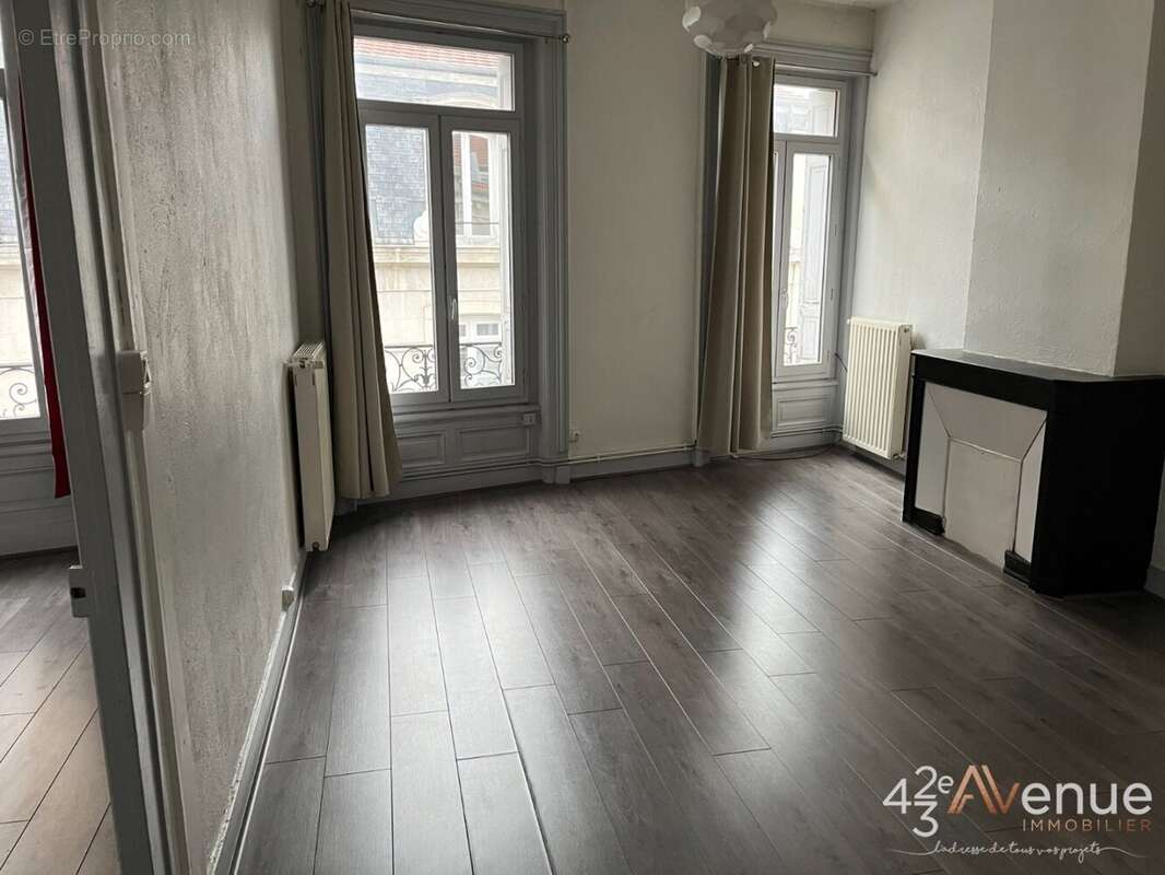 Appartement à SAINT-ETIENNE