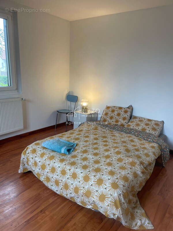 Appartement à SERGY