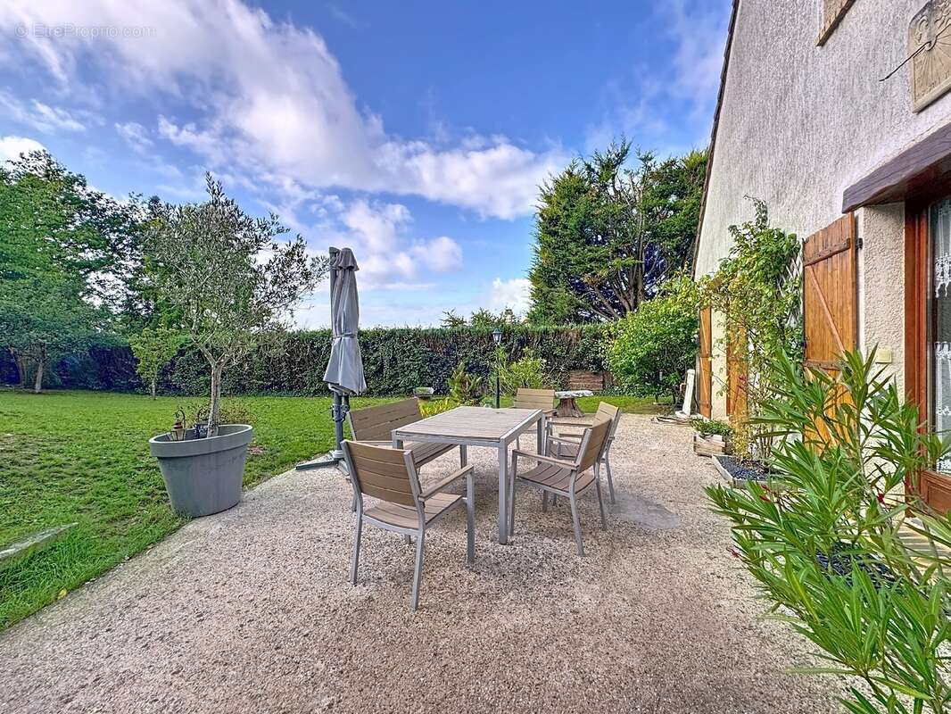 Maison à MILLY-LA-FORET