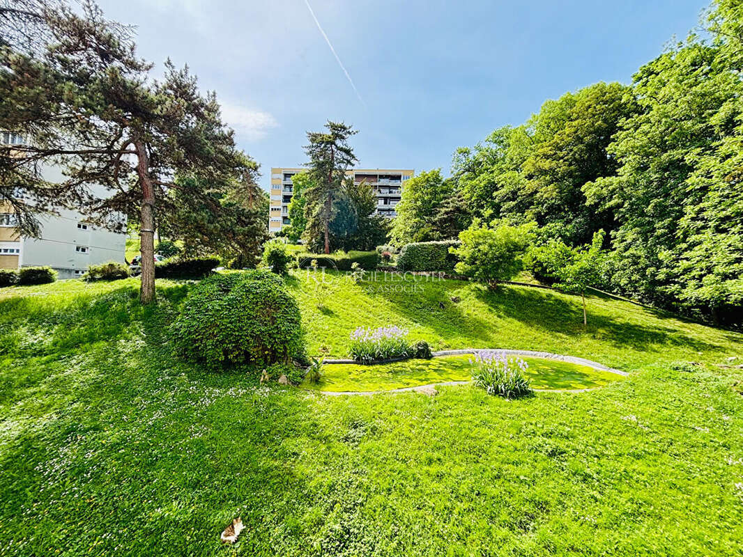 Appartement à SAINTE-FOY-LES-LYON