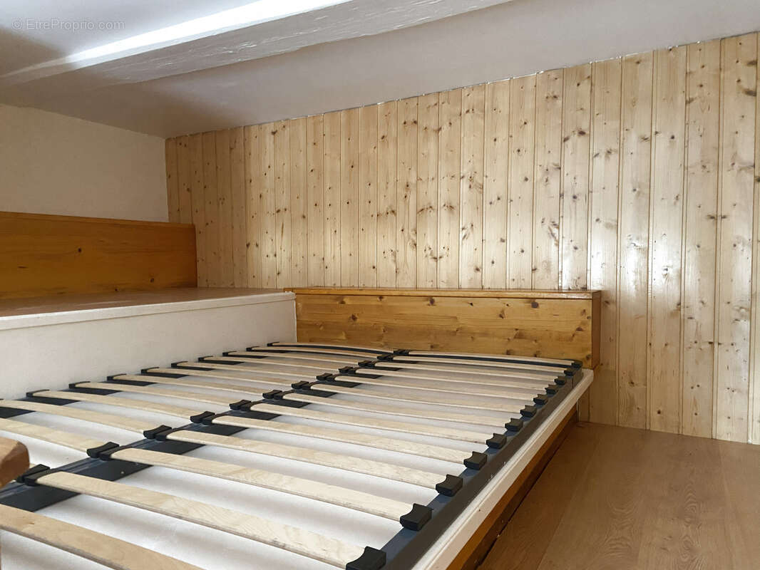 Appartement à YENNE