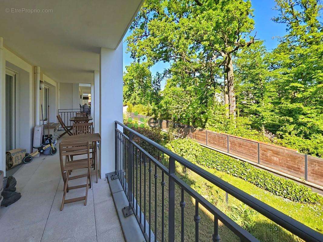 Appartement à LE PLESSIS-TREVISE