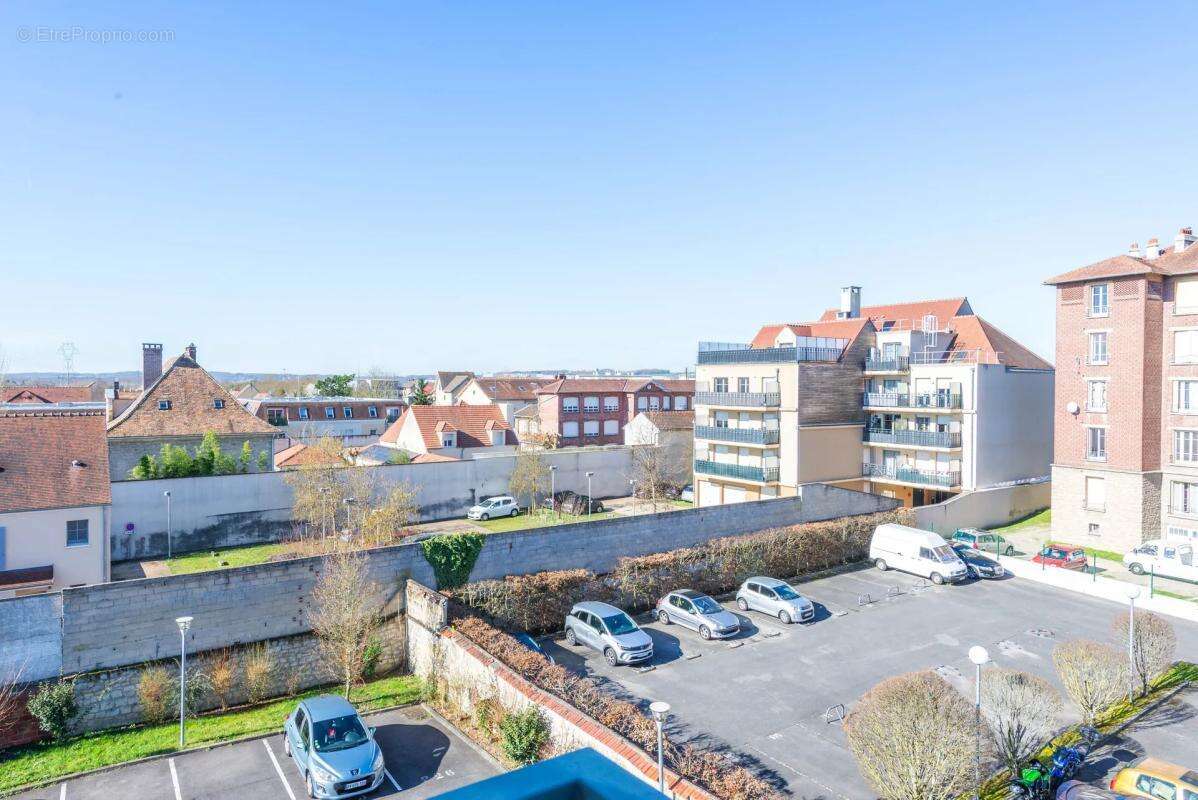 Appartement à BEAUMONT-SUR-OISE