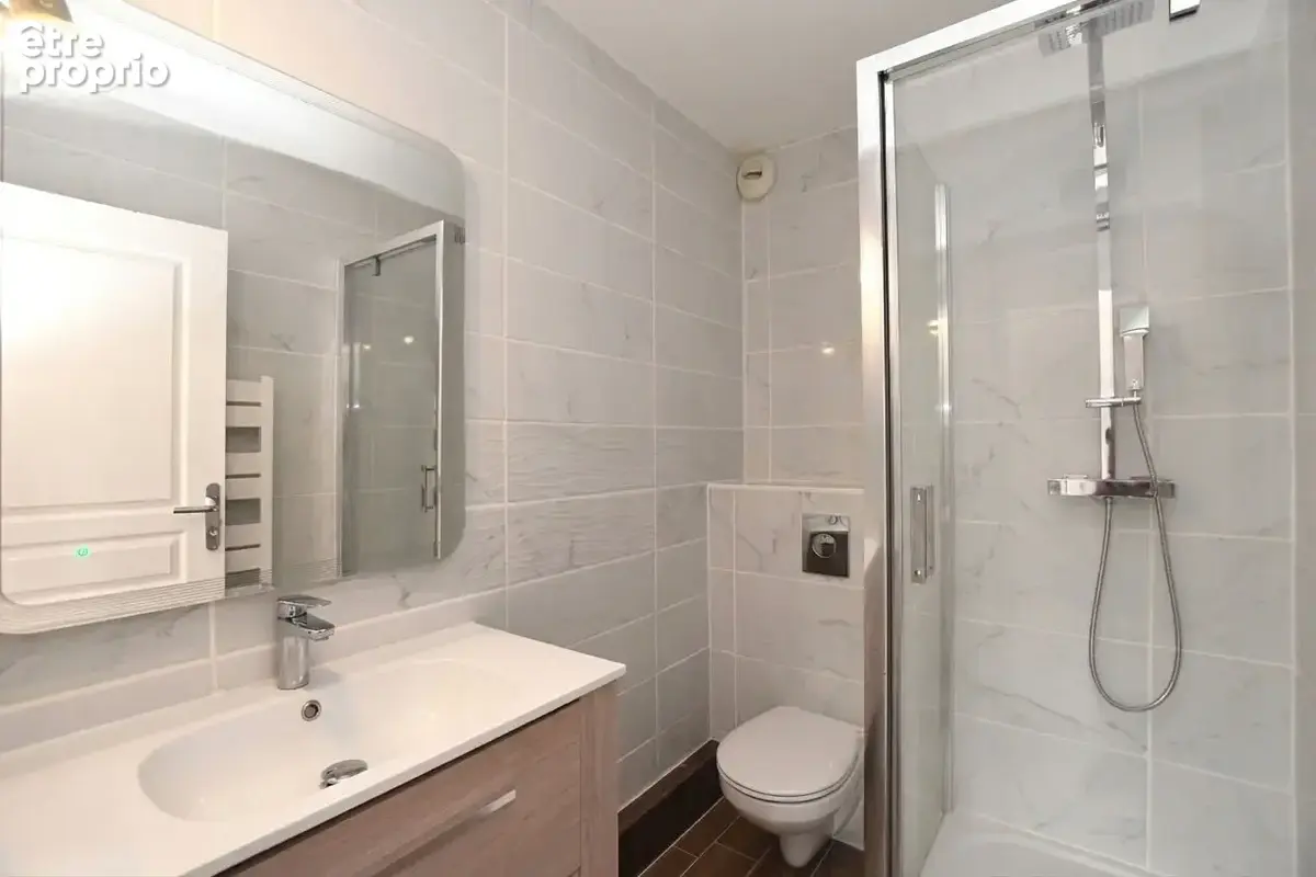 F2 de 35 m² avec parking couvert - photo 7