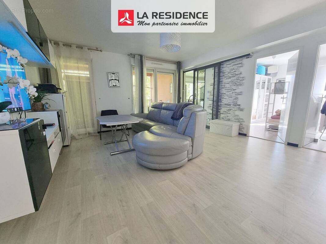 Appartement à STAINS