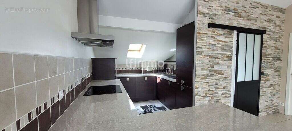 Appartement à COUBRON