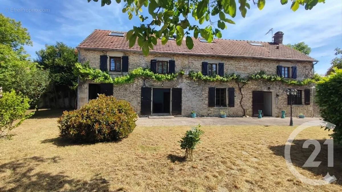 Maison à BOUHY