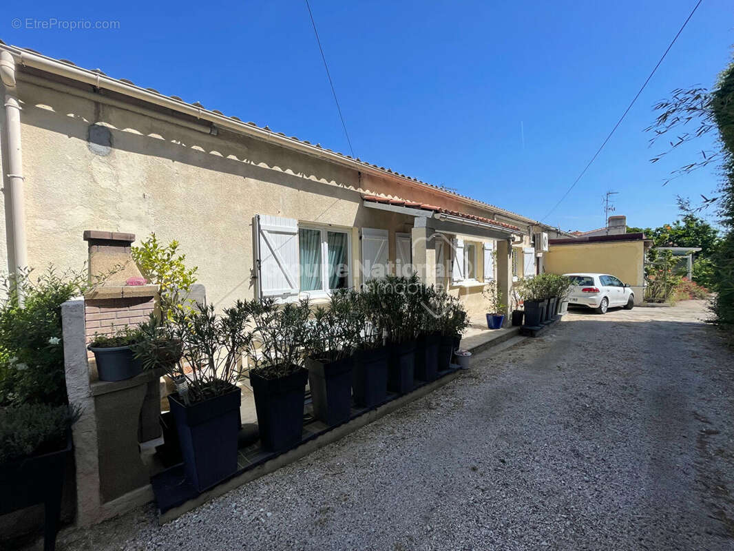 Maison à SAINT-VICTORET
