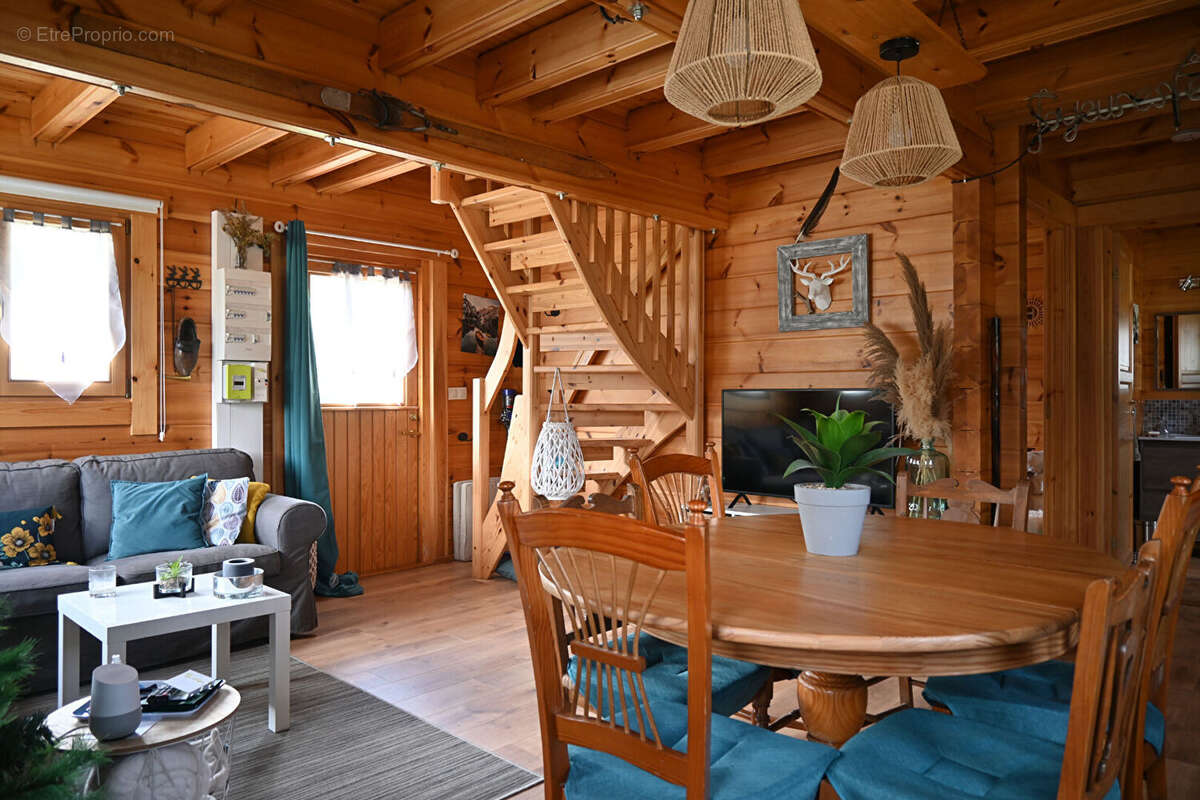 Maison à ESTAVAR