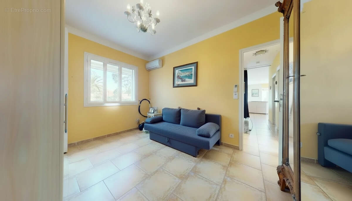 Maison à FREJUS