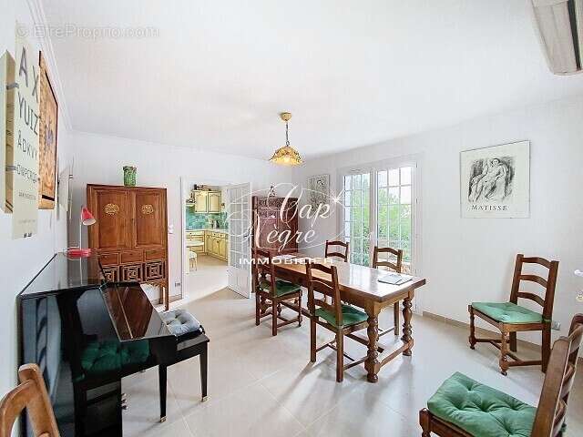 Maison à BORMES-LES-MIMOSAS