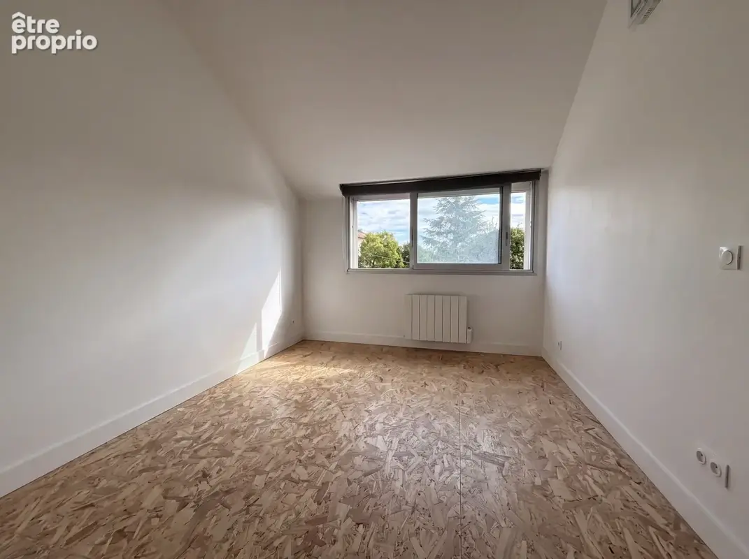 Appartement duplex - 77,44m2 - 2 chambres - Terrasse - photo 4