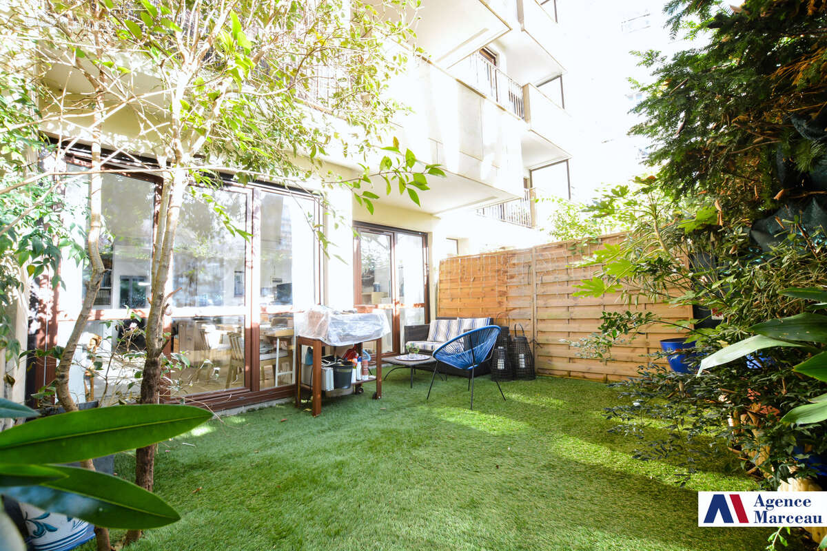 Appartement à COURBEVOIE
