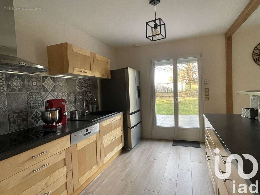 Photo 6 - Maison à TRUYES