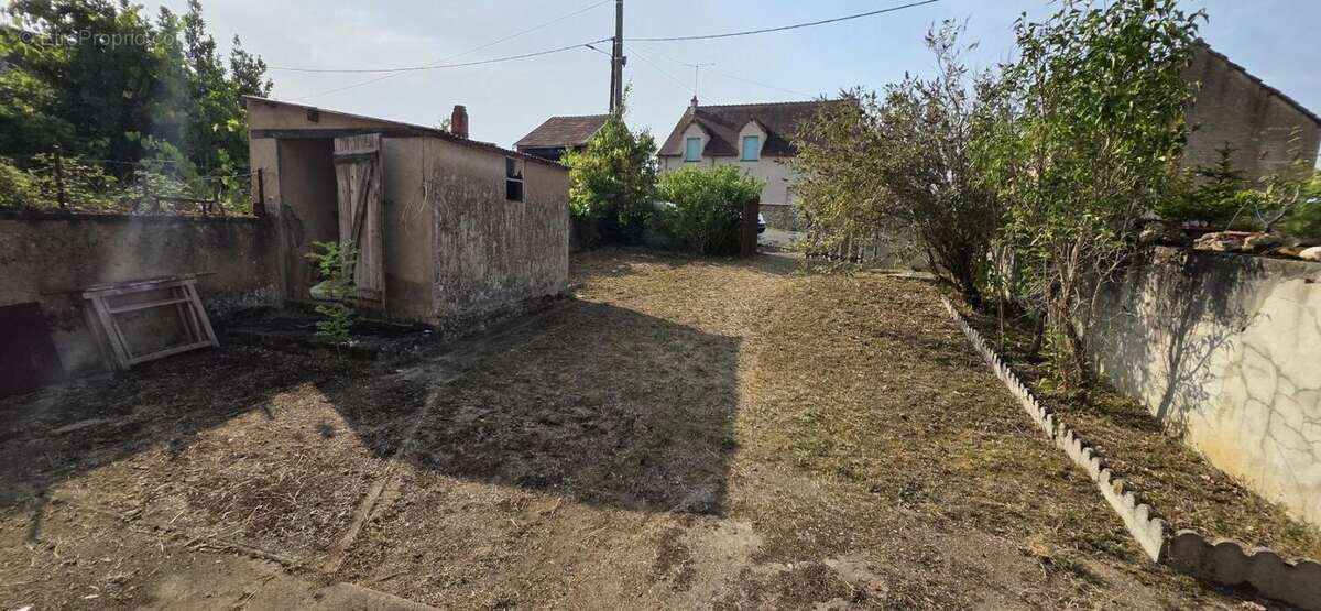 Maison à SAINT-CIVRAN