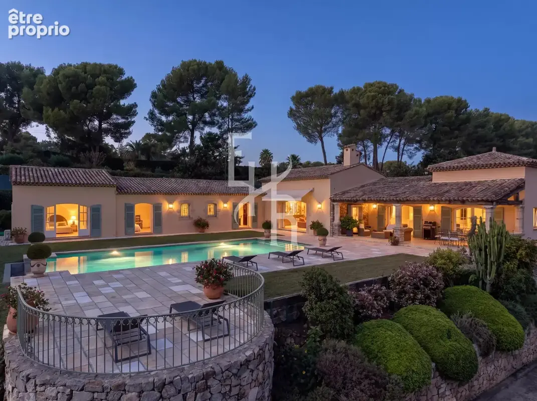 Maison à MOUGINS