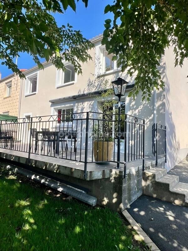 Maison à MORTAGNE-SUR-SEVRE