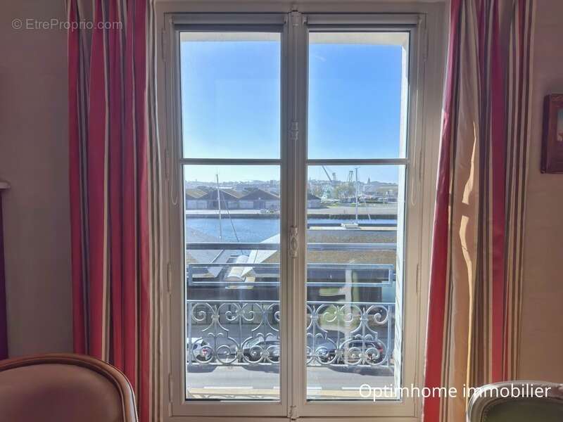 T4 lumineux-le franklin-le sillon-vue sur les quais-acces plage et intra muros - photo 6