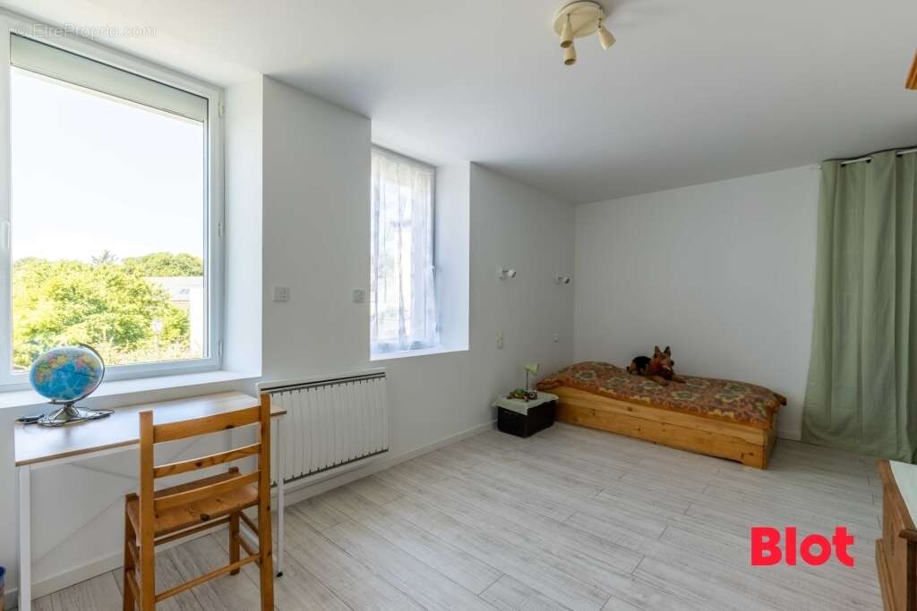 Maison à SAINT-MEDARD-SUR-ILLE