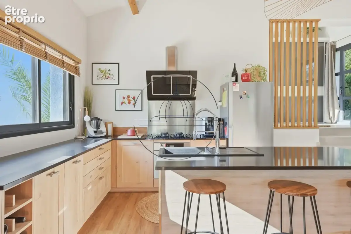 Maison 6 pièces 185 m² à vendre à Saint-Clement-De-Riviere (34980) - photo 6