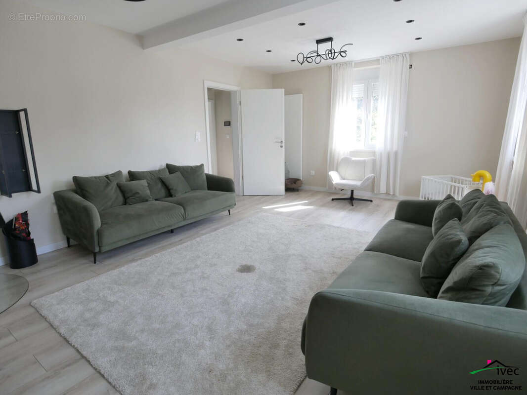 Maison 107 m² à Brumath  - photo 4