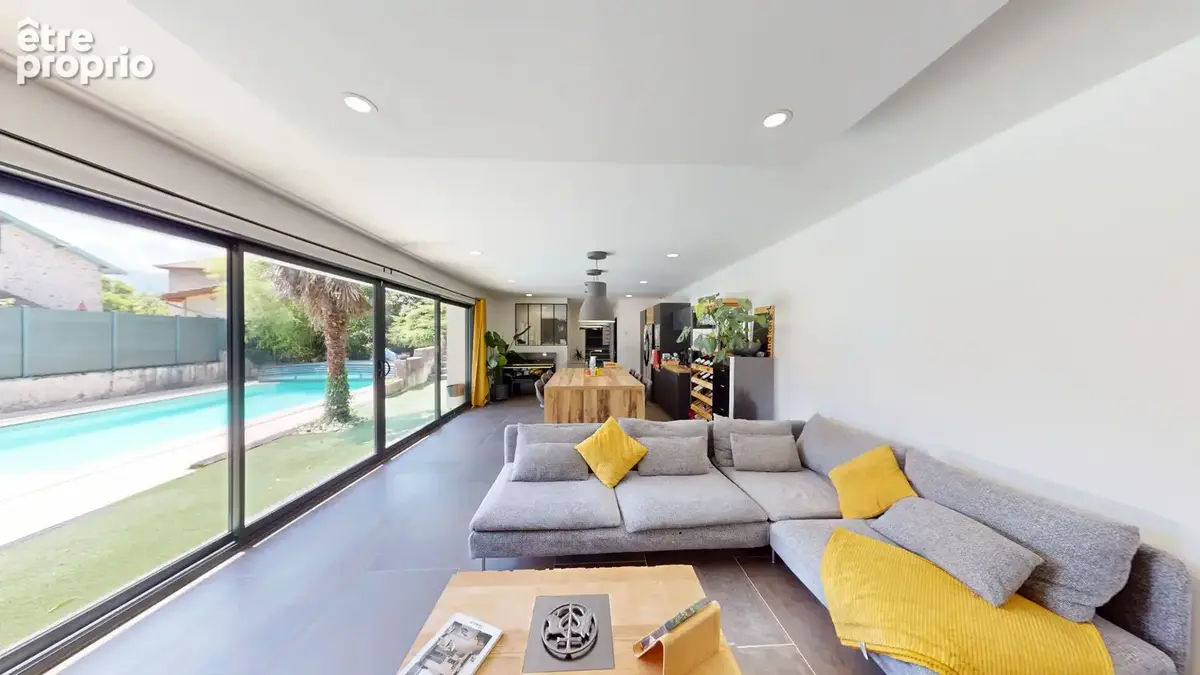 Villa contemporaine de 125 m² avec piscine / Jarrie - photo 4
