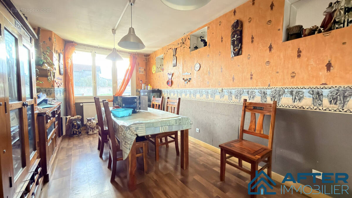 Maison à XERMAMENIL