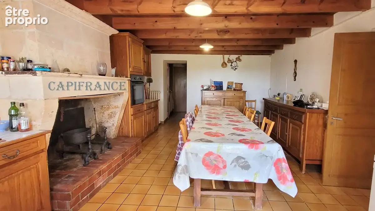 Ensemble immobilier : maison + gîte + annexe + garage, atelier et jardin clos à  NIEUL LES SAINTES (17) - photo 3