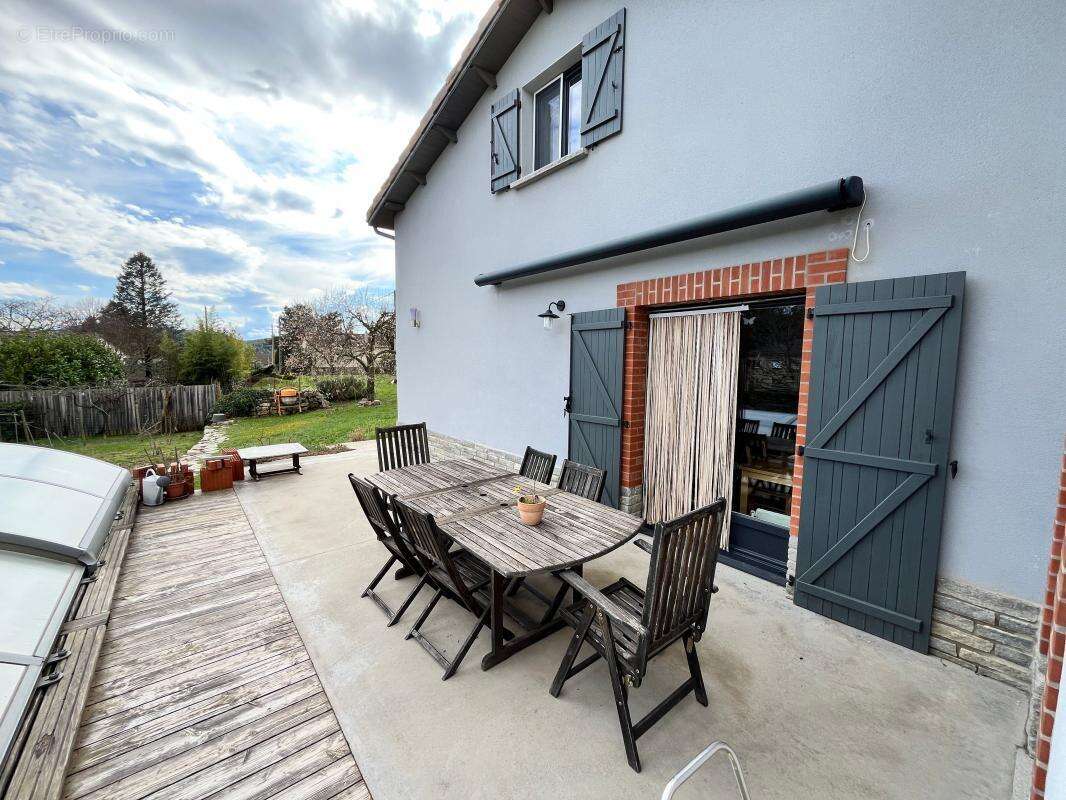 Maison à SAINT-PAUL-LE-JEUNE