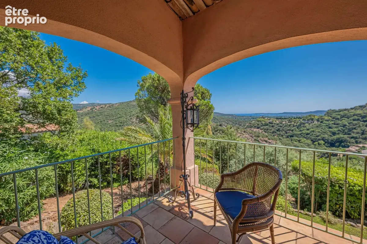 Grimaud – Villa coup de cœur entre terre et mer - photo 13