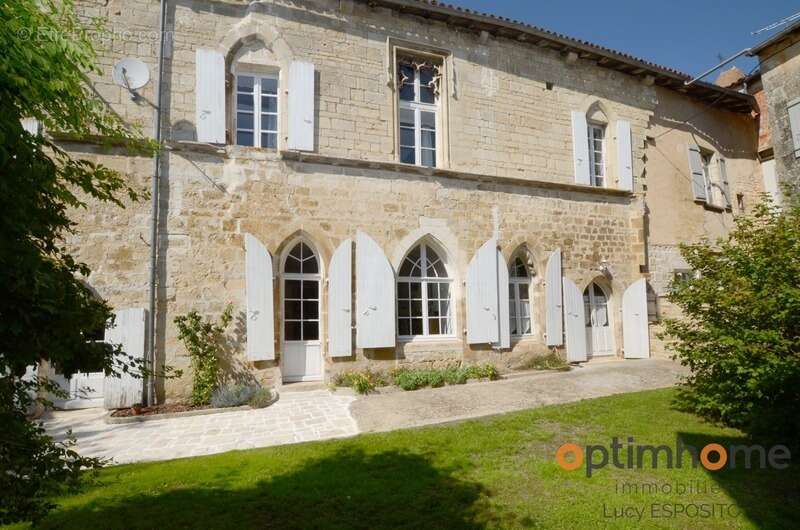 Maison à NANTEUIL-EN-VALLEE