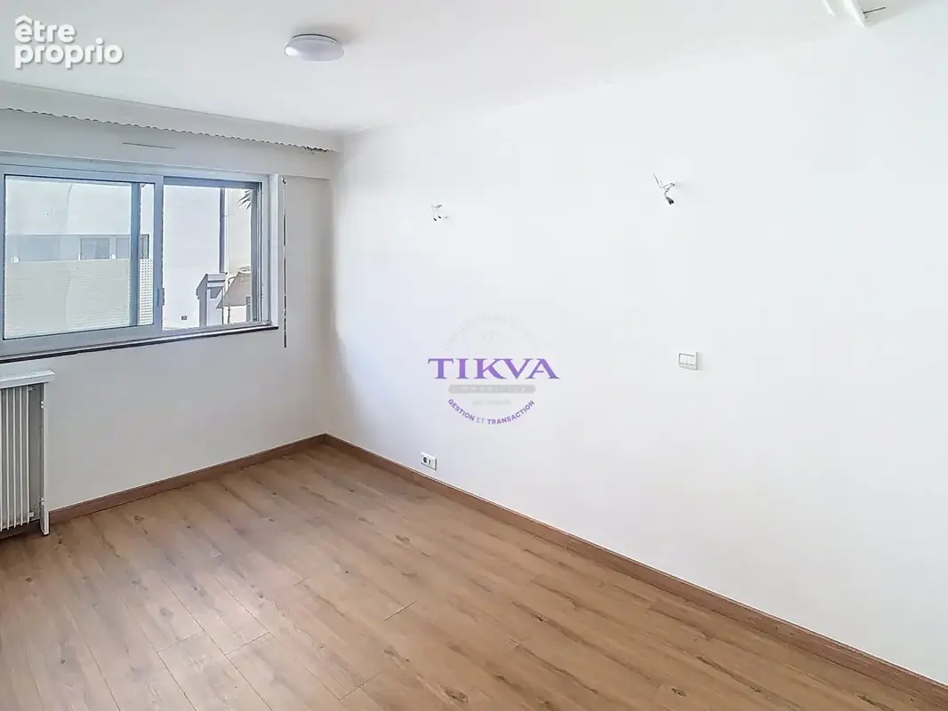 Appartement 4 pièces 80 m² à vendre à Paris-11e (75011) - photo 4