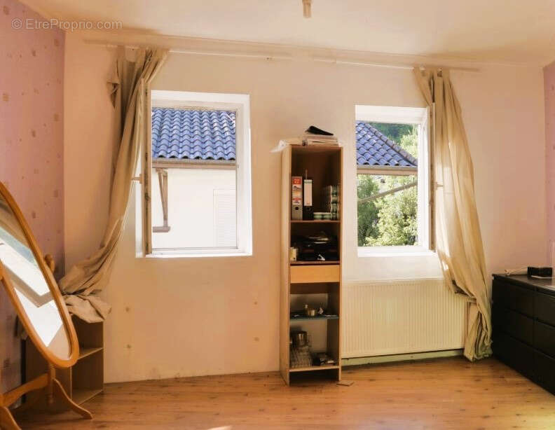 01450 CERDON : Maison de village 2 chambres - photo 5