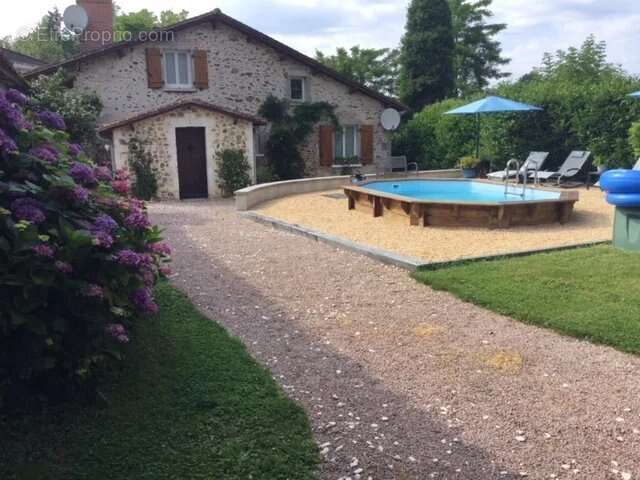 Maison à BUSSIERE-BADIL